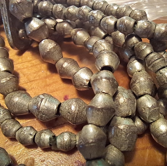 Ethiopian Aluminum Beaded Bracelet - Picture 6 of 6